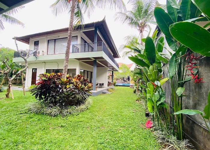 Vakantiepark Putri Ayu 3*